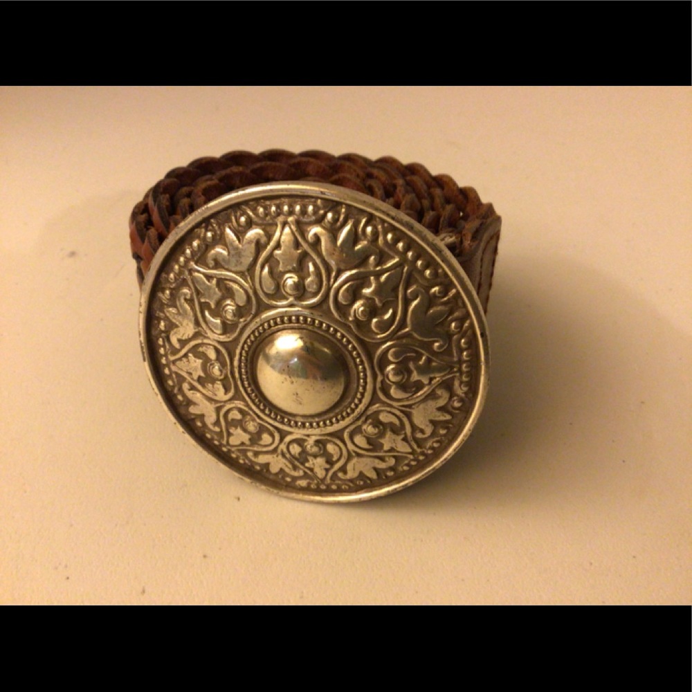 Vintage fossil belt women’s / silver tone buckle